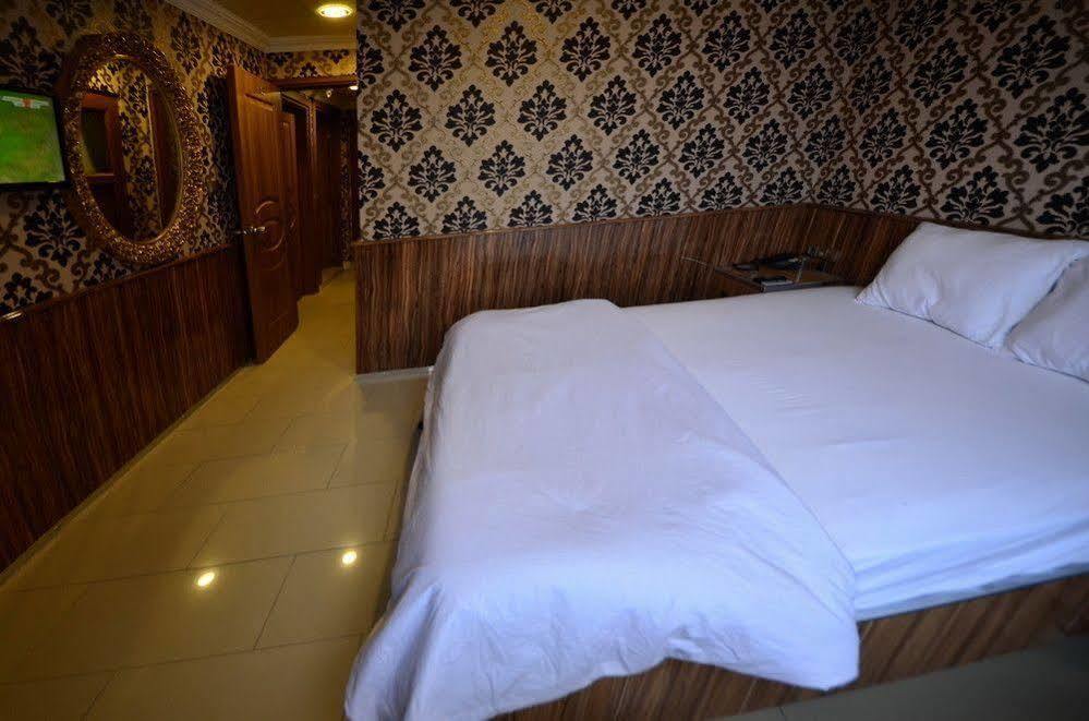 Istiklal Hotel Sanlıurfa Extérieur photo